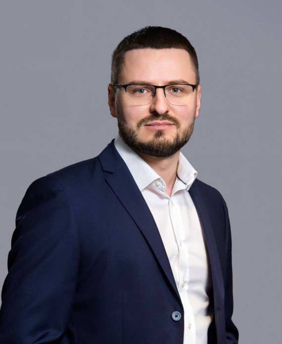 Артур Мартиненко